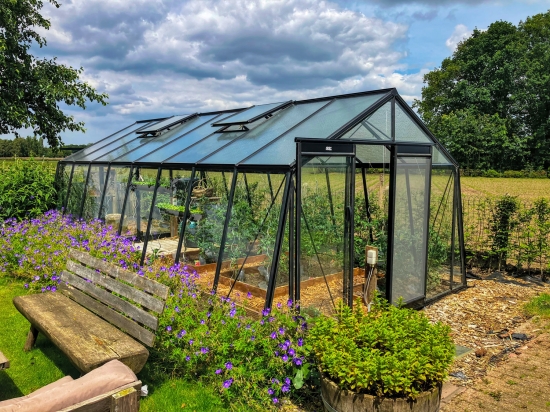S208-Blackline-carre-potager