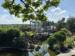 LEONIE-riviere-et-salon-de-jardin